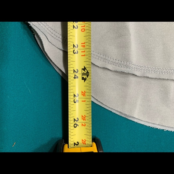 Off the shoulder shirt - Picture 2 of 4